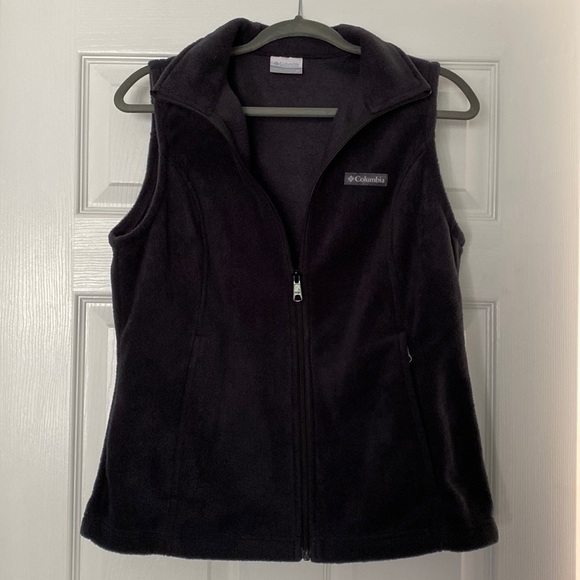 Black Columbia Vest- M - Picture 1 of 4
